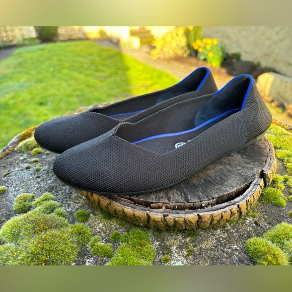 Rothy’s The Flat in Black Solid - Picture 4 of 9